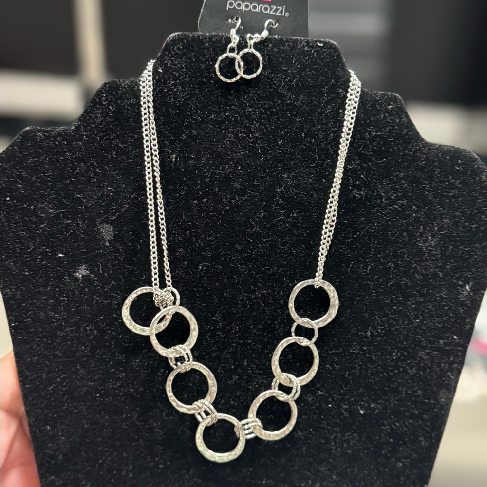 Paparazzi Silver Circle Necklace and Earring Set